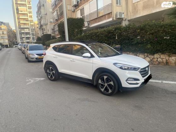 יונדאי טוסון Luxury אוט' בנזין 2.0 (155 כ"ס) בנזין 2018 למכירה בתל אביב יפו