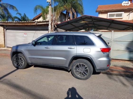 ג'יפ / Jeep גרנד צ'ירוקי 4X4 Laredo אוט' 5 מק' 3.6 (286 כ''ס) בנזין 2019 למכירה במגדל העמק