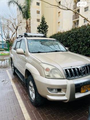 טויוטה לנד קרוזר ארוך 4X4 Luxury אוט' דיזל 8 מק' 3.0 (173 כ''ס) דיזל 2008 למכירה ביפיע