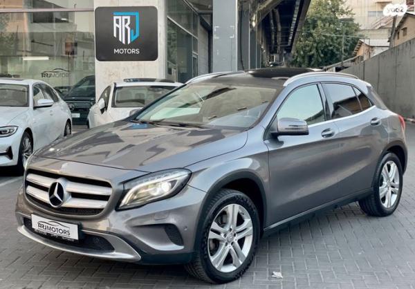 מרצדס GLA 4X4 GLA250 4MATIC Urban אוט' 2.0 (211 כ''ס) בנזין 2015 למכירה בחולון