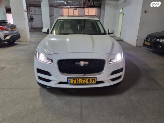 יגואר F-Pace 4X4 Prestige Plus אוט' 2.0 (250 כ"ס) בנזין 2020 למכירה ברמת גן