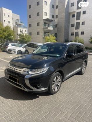 מיצובישי אאוטלנדר Instyle אוט' 7 מק' 2.0 (150 כ"ס) בנזין 2020 למכירה במודיעין מכבים רעות