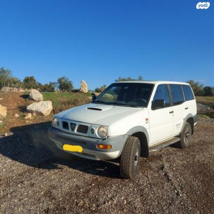 ניסאן טראנו ארוך 4X4 SR אוט' דיזל 2.7 (125 כ''ס) דיזל 1999 למכירה בהוד השרון