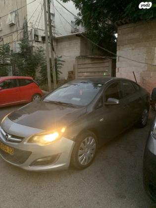 אופל אסטרה Berlina Enjoy סדאן אוט' 1.4 (140 כ"ס) בנזין 2015 למכירה בקרית אונו