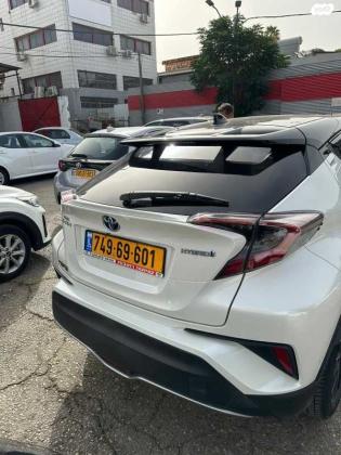 טויוטה C-HR Executive הייבריד אוט' 1.8 (122 כ"ס) בנזין 2019 למכירה ברחובות