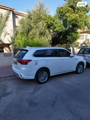 מיצובישי אאוטלנדר PHEV 4X4 Luxury הייבריד אוט' 5 מק' 2.4 (135 כ''ס) היברידי חשמל / בנזין 2020 למכירה בפתח תקווה