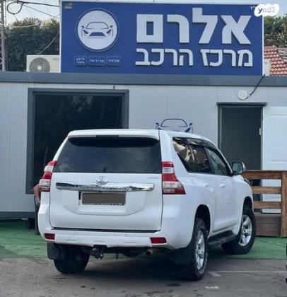 טויוטה לנד קרוזר ארוך 4X4 Luxury אוט' דיזל 7 מק' 2.8 (177 כ"ס) דיזל 2016 למכירה בבאר שבע