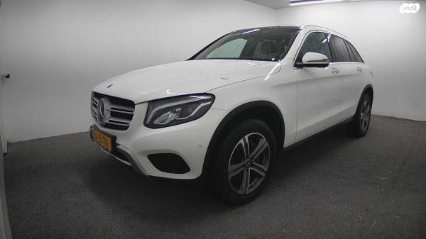 מרצדס GLC 4X4 GLC250 4MATIC Premium Plus אוט' 2.0 (211 כ''ס) בנזין 2019 למכירה בתל אביב יפו