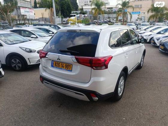 מיצובישי אאוטלנדר Intense אוט' 7 מק' 2.0 (150 כ"ס) בנזין 2019 למכירה בכפר סבא