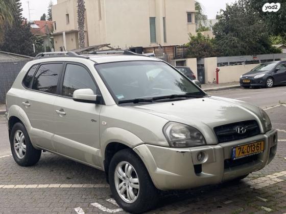 יונדאי טוסון 4X4 Luxury אוט' בנזין 2.7 (175 כ''ס) בנזין 2007 למכירה ביהוד מונוסון