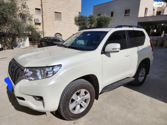 טויוטה לנד קרוזר קצר 4X4 Luxury SWB אוט' 3 דלתות דיזל 2.8 (204 כ''ס) דיזל 2022 למכירה באום אל פחם