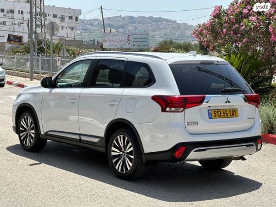 מיצובישי אאוטלנדר Instyle אוט' 7 מק' 2.0 (150 כ"ס) בנזין 2018 למכירה בכפר כנא