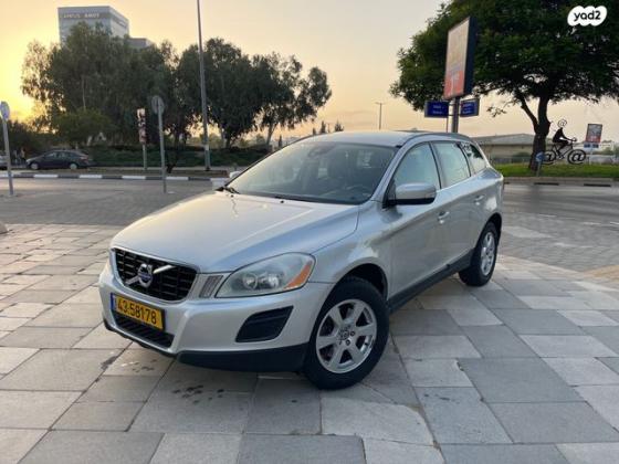 וולוו XC60 T5 Kinetic סטיישן אוט' 2.0 (240 כ"ס) בנזין 2012 למכירה בחולון