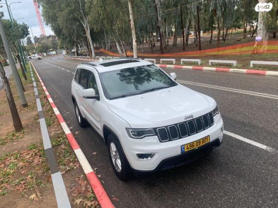 ג'יפ / Jeep גרנד צ'ירוקי 4X4 Laredo + SR אוט' 3.6 (282 כ''ס) בנזין 2018 למכירה ברמת גן