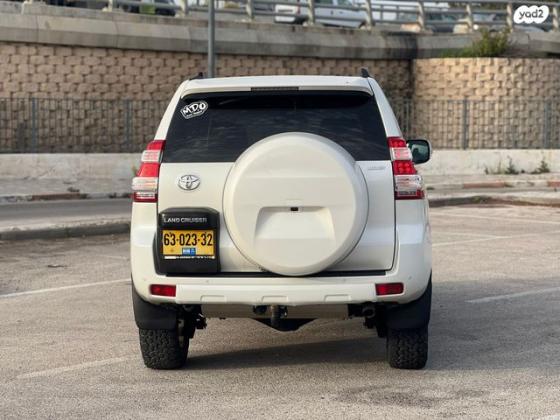 טויוטה לנד קרוזר קצר 4X4 Luxury אוט' דיזל 2.8 (177 כ"ס) דיזל 2015 למכירה ברמת יוחנן