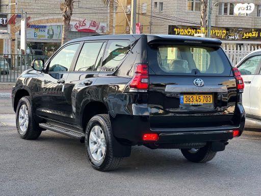 טויוטה לנד קרוזר ארוך Luxury 7 אוט' דיזל 7 מק' 5 דל' 2.8 (204 כ"ס) דיזל 2023 למכירה בריינה