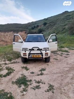 ניסאן טראנו ארוך 4X4 SX ידני דיזל 2.7 (100 כ''ס) דיזל 1996 למכירה בפתח תקווה