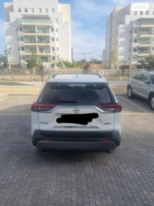 טויוטה RAV4 ארוך 4X2 Experience אוט' 2.0 (175 כ''ס) בנזין 2021 למכירה ברמלה