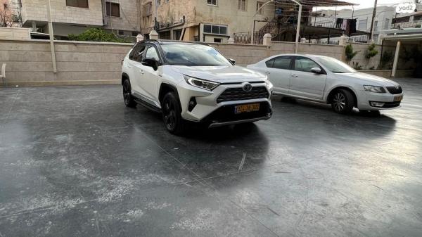 טויוטה RAV4 הייבריד E-motion Sky הייבריד אוט' 2.5 (178 כ''ס) בנזין 2020 למכירה בדייר אל אסד