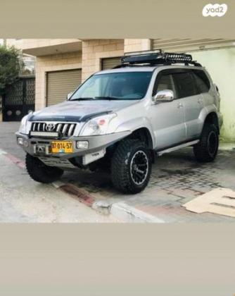 טויוטה לנד קרוזר ארוך 4X4 Luxury אוט' דיזל 8 מק' 3.0 (166 כ''ס) דיזל 2005 למכירה בירושלים