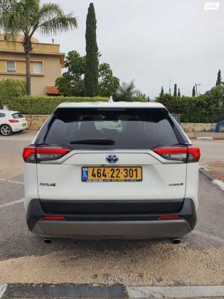 טויוטה RAV4 הייבריד E-xperience הייבריד 5 דל' אוט' 2.5 (178 כ''ס) בנזין 2019 למכירה בסח'נין