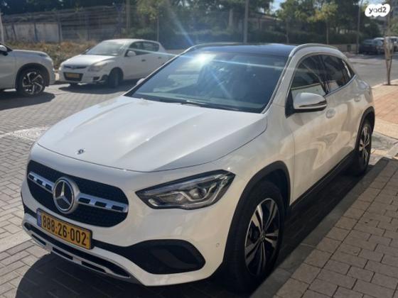 מרצדס GLA GLA250E Exc Plus E הייבריד אוט' 1.3 (160 כ''ס) היברידי חשמל / בנזין 2023 למכירה בראשון לציון