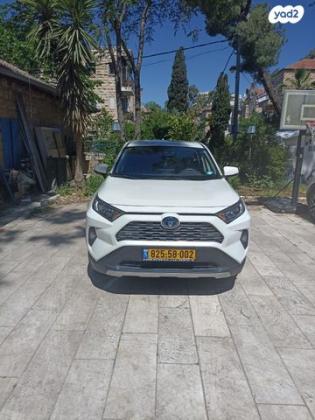 טויוטה RAV4 הייבריד E-xperience הייבריד 5 דל' אוט' 2.5 (178 כ''ס) בנזין 2022 למכירה בירושלים