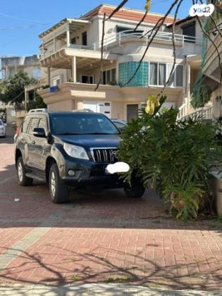 טויוטה לנד קרוזר ארוך 4X4 Luxury אוט' 7 מק' 4.0 (282 כ''ס) בנזין 2010 למכירה בבסמ"ה