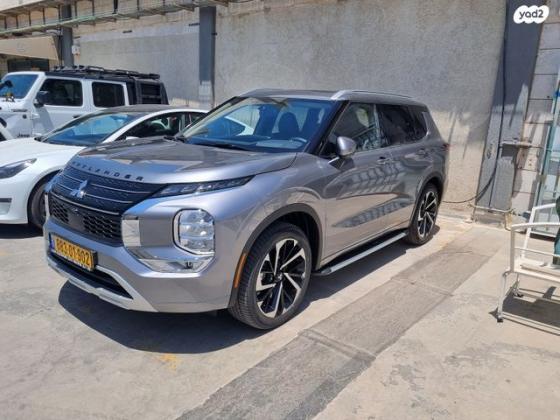 מיצובישי אאוטלנדר Luxury אוט' 7 מק' 2.5 (181 כ"ס) בנזין 2022 למכירה בבאר שבע