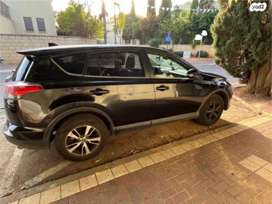 טויוטה RAV4 ארוך 4X4 Premium MC אוט' 2.0 (152 כ''ס) בנזין 2017 למכירה בהוד השרון