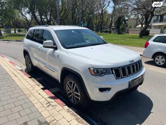 ג'יפ / Jeep גרנד צ'ירוקי 4X4 Laredo אוט' 5 מק' 3.6 (286 כ''ס) בנזין 2020 למכירה בתל אביב יפו