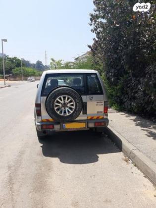 איסוזו טרופר ארוך 4X4 S אוט' דיזל 3.0 (159 כ''ס) דיזל 2003 למכירה בפתח תקווה