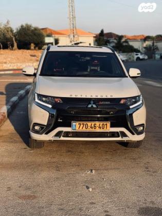 מיצובישי אאוטלנדר PHEV 4X4 S. Edition הייבריד אוט' 5 מק' 2.4 (135 כ''ס) היברידי חשמל / בנזין 2019 למכירה בעפולה