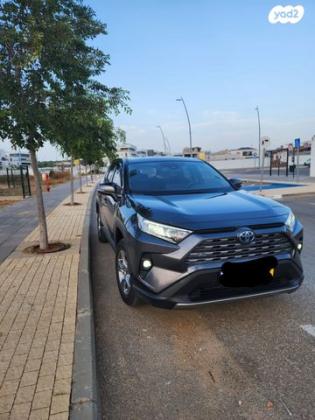 טויוטה RAV4 הייבריד E-xperience הייבריד 5 דל' אוט' 2.5 (178 כ''ס) בנזין 2022 למכירה בפרדסיה