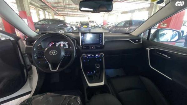 טויוטה RAV4 ארוך Extreme אוט' 2.0 (175 כ''ס) בנזין 2020 למכירה בבני ברק