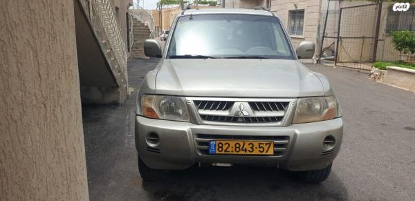 מיצובישי פג'רו ארוך 4X4 Dakar אוט' דיזל 7 מק' 3.2 (160 כ''ס) דיזל 2005 למכירה בכיסרא סומיע