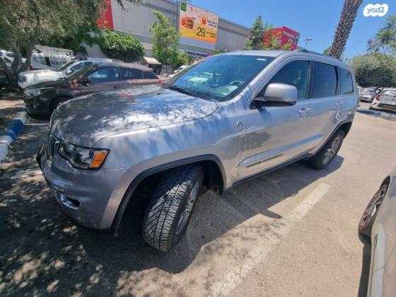 ג'יפ / Jeep גרנד צ'ירוקי 4X4 Road Laredo אוט' 3.6 (295 כ''ס) בנזין 2018 למכירה בהרצליה