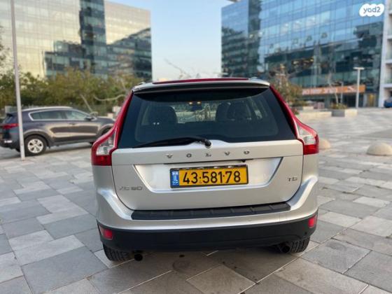 וולוו XC60 T5 Kinetic סטיישן אוט' 2.0 (240 כ"ס) בנזין 2012 למכירה בחולון