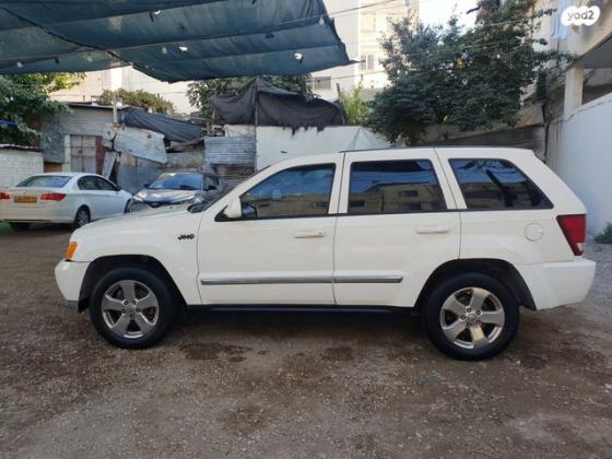 ג'יפ / Jeep גרנד צ'ירוקי 4X4 Laredo אוט' 3.7 (209 כ''ס) בנזין 2009 למכירה בלוד