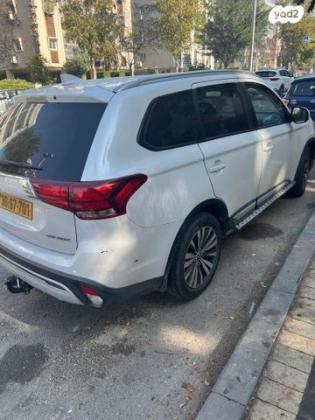 מיצובישי אאוטלנדר Instyle אוט' 7 מק' 2.0 (150 כ"ס) בנזין 2019 למכירה באשדוד