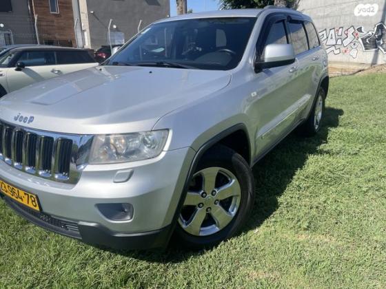 ג'יפ / Jeep גרנד צ'ירוקי 4X4 Laredo אוט' דיזל 3.0 (241 כ''ס) דיזל 2011 למכירה בתל אביב יפו