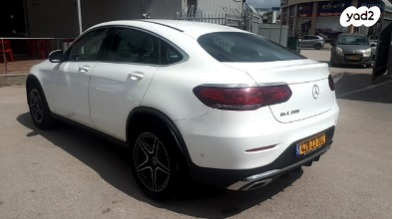 מרצדס GLC GLC200 AMG Line קופה אוט' 2.0 (197 כ''ס) בנזין 2021 למכירה בהרצליה