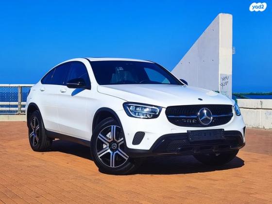 מרצדס GLC-Class קופה 4X4 GLC 300 E קופה הייבריד אוט' 2.0 (211 כ"ס) היברידי חשמל / בנזין 2022 למכירה בחיפה