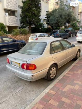 טויוטה קורולה GLI אוט' 1.6 (99-02)- 110 כ"ס בנזין 2001 למכירה בהוד השרון