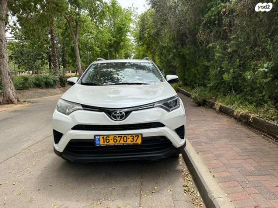 טויוטה RAV4 ארוך 4X4 GLI MC אוט' 2.0 (152 כ"ס) בנזין 2016 למכירה בתל אביב יפו