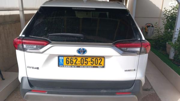 טויוטה RAV4 הייבריד E-xperience הייבריד 5 דל' אוט' 2.5 (178 כ''ס) בנזין 2021 למכירה בקרני שומרון