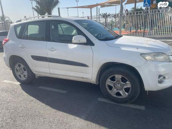 טויוטה RAV4 ארוך 4X4 GLI אוט' 2.0 (158 כ''ס) בנזין 2011 למכירה באום אל פחם