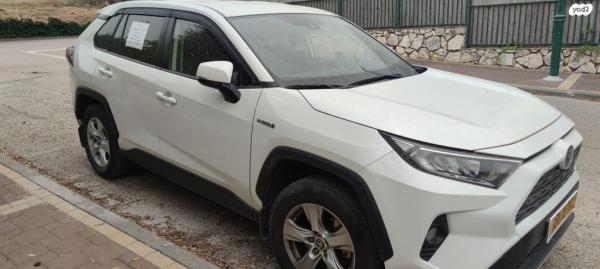 טויוטה RAV4 הייבריד E-xperience הייבריד 5 דל' אוט' 2.5 (178 כ''ס) בנזין 2021 למכירה בטירת כרמל