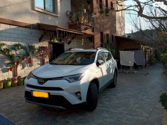 טויוטה RAV4 הייבריד Premium הייבריד אוט' 2.5 (155 כ''ס) בנזין 2017 למכירה בפרדס חנה כרכור