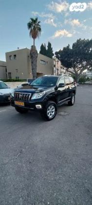 טויוטה לנד קרוזר ארוך 4X4 Luxury 60th אוט' דיזל 7 מק' 3.0 (190 כ''ס) דיזל 2011 למכירה בתל אביב יפו